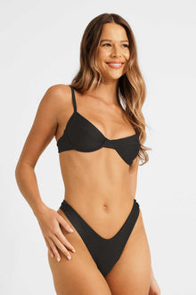 Women | Underwire Top | Bermuda Black