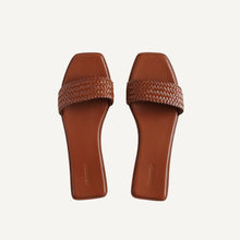 Aless Slide | Sienna