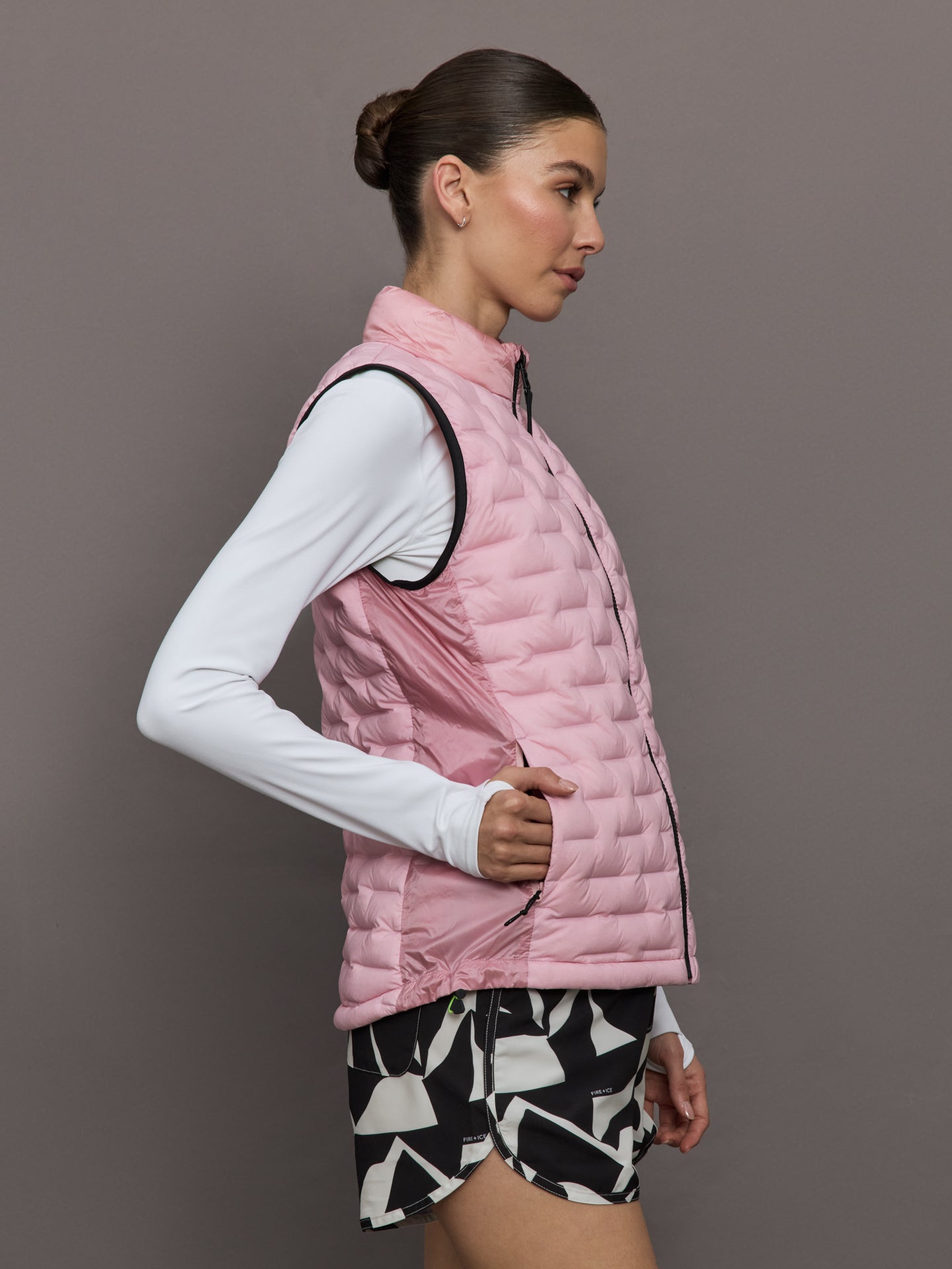 Fenja Lightweight Vest | Cameo Pink