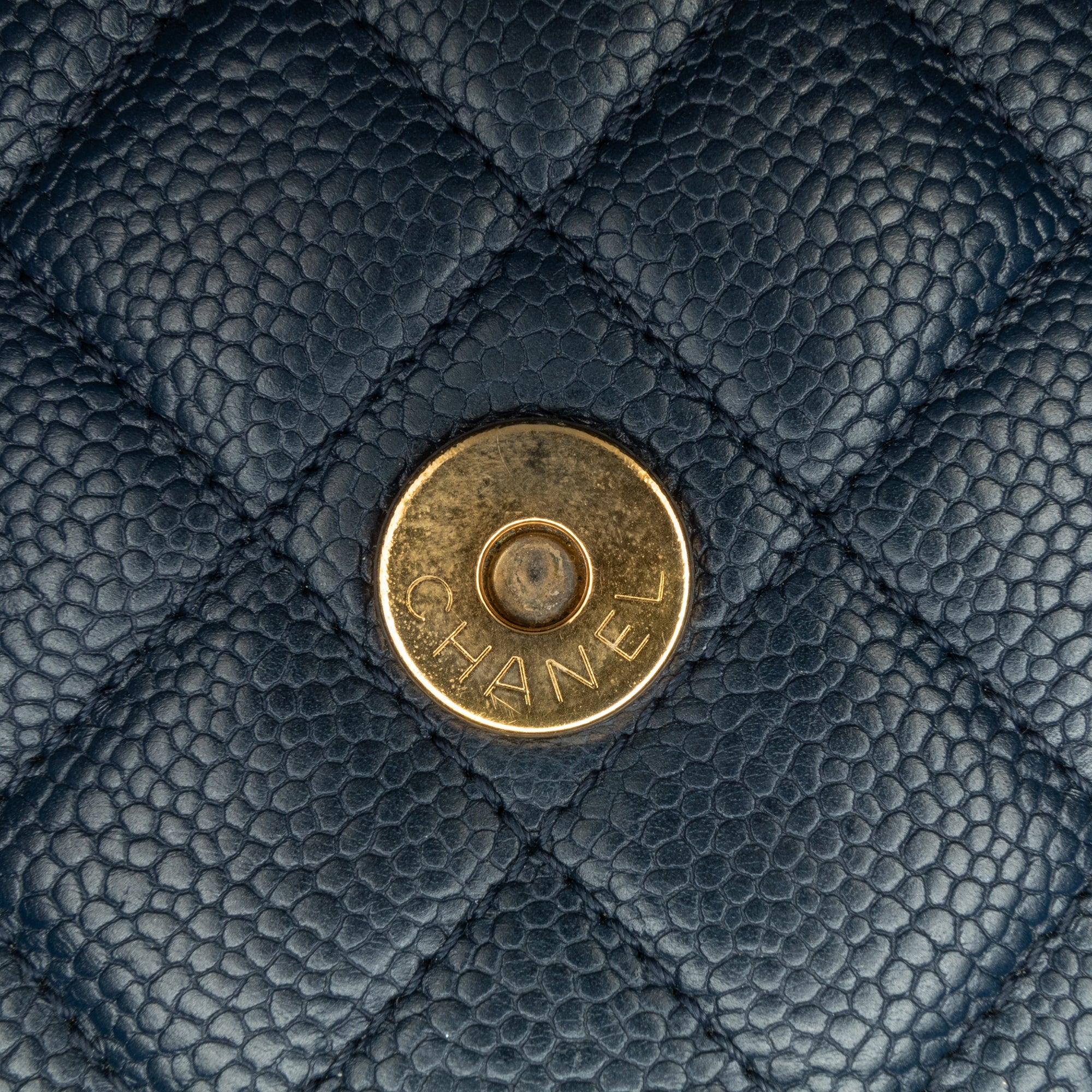 Chanel | Pre-Owned Small Bicolor Caviar CC Filigree Flap | Blue/Navy