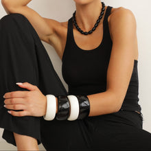 Cove Bangle | White