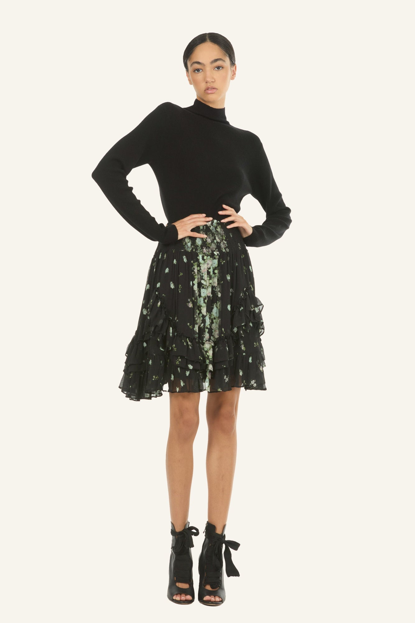 Aeria Skirt | Black Floral Alley