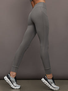 High Rise Pocket Legging in Ribbed Melt | Steel Grey
