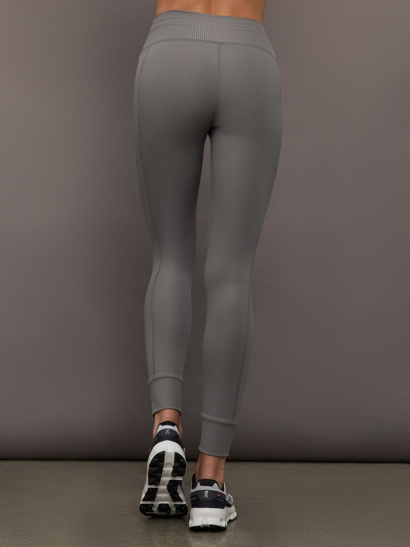 High Rise Pocket Legging in Ribbed Melt | Steel Grey