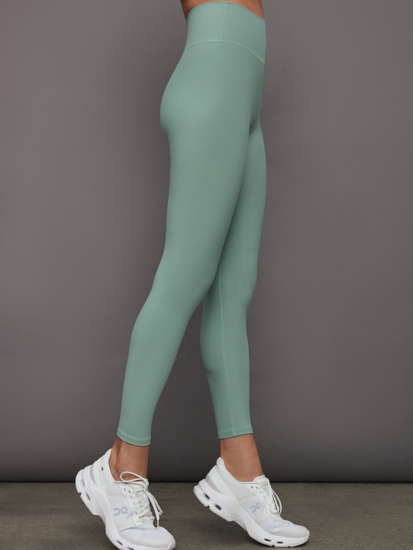 High Rise Legging in Melt | Granite Green