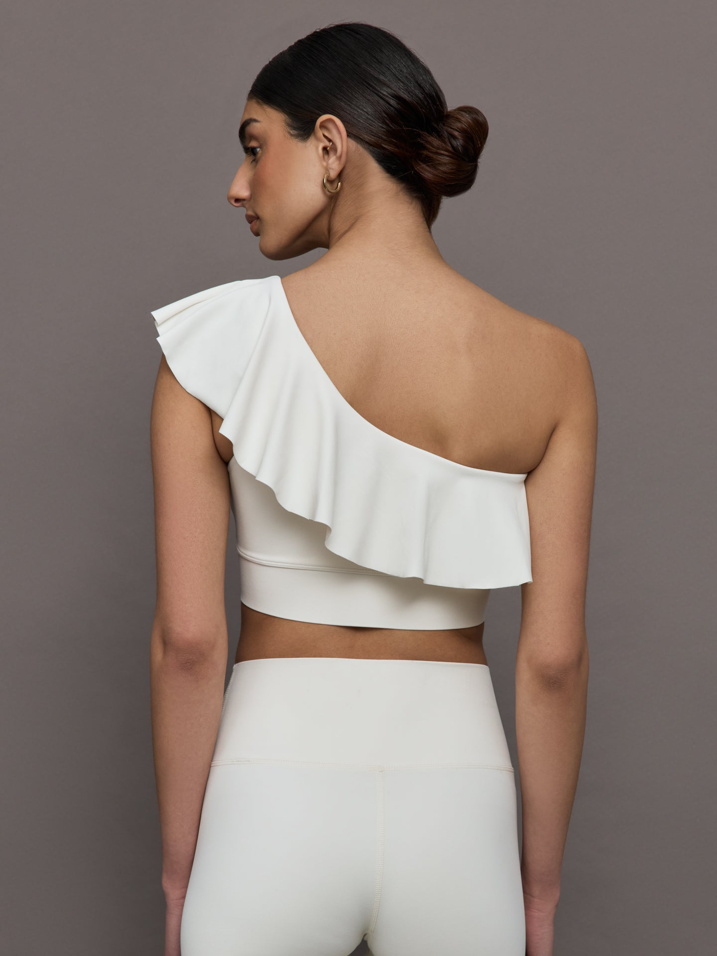 Ruffle One Shoulder Bra in Diamond Compression | Cloud Dancer