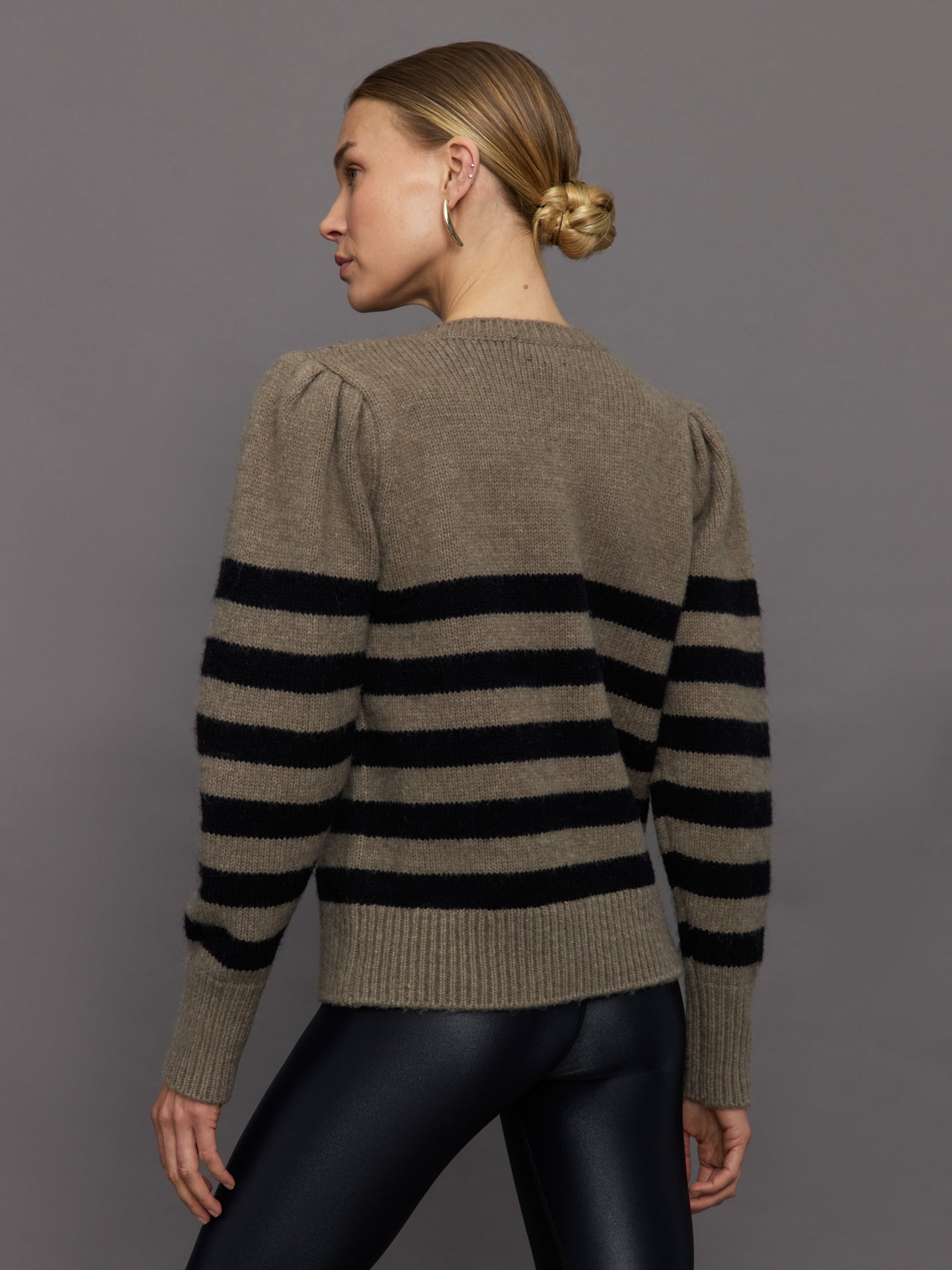 Carbon38 | Striped Puff Sleeve Sweater | Stone/ Black