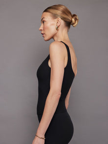 Wide Scoop Bra Tank in Melt | Black