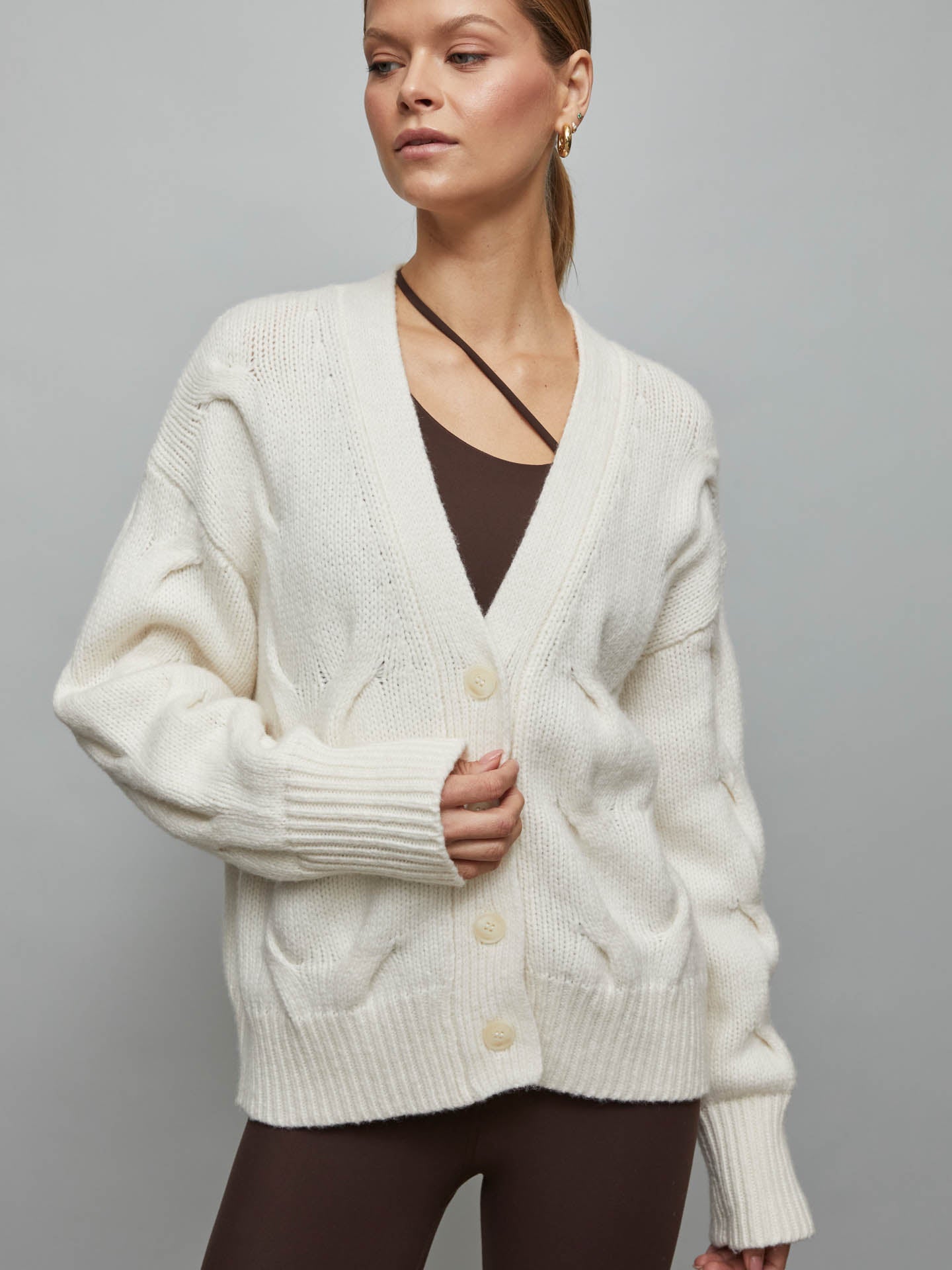 Carbon38 | Chunky Button-Front Cardigan | Ivory