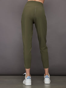 Jogger in Melt | Olive