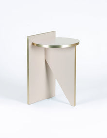 Contrast Table Small | Caspian