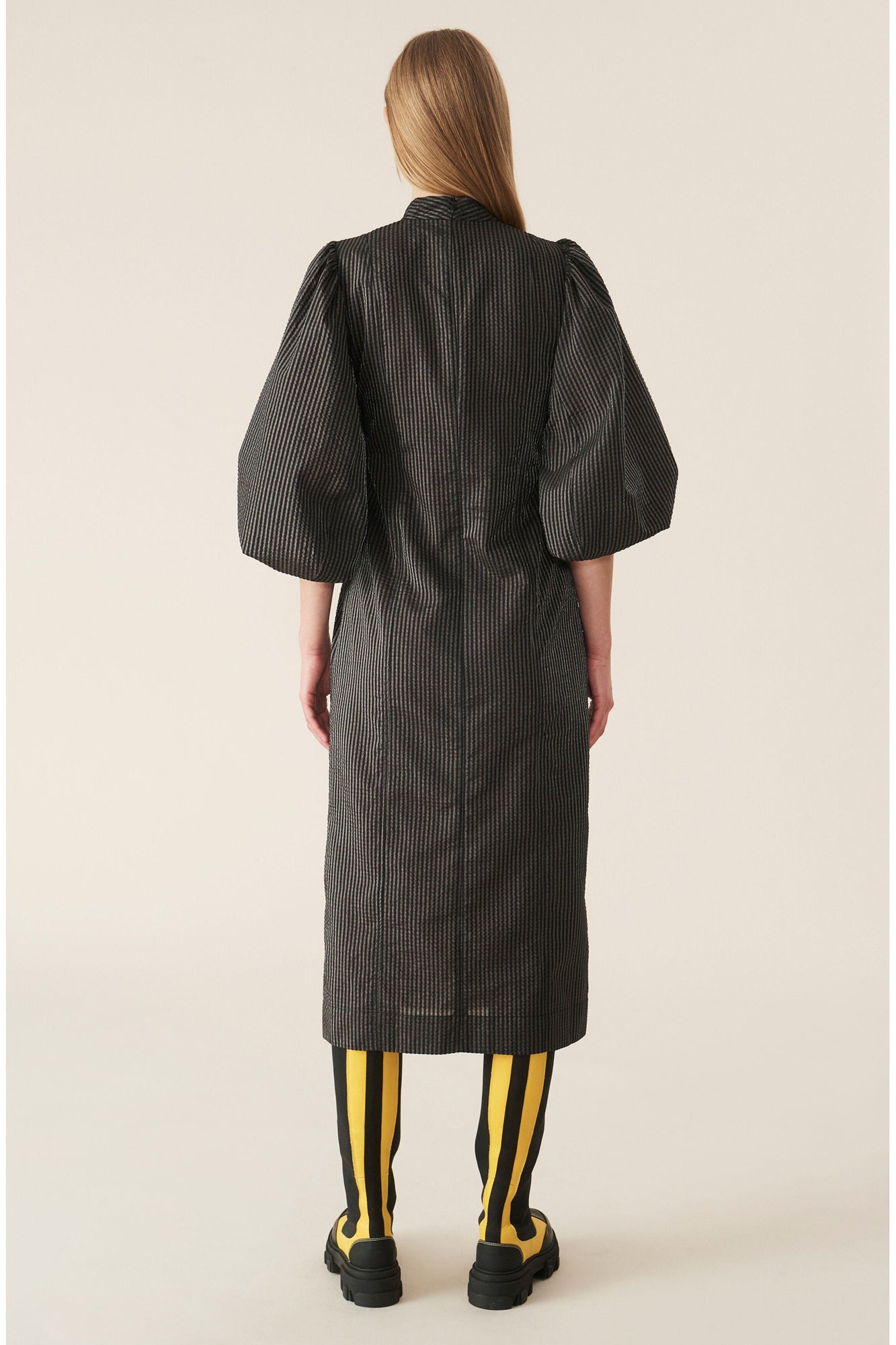 Check Seersucker Midi Dress | Black