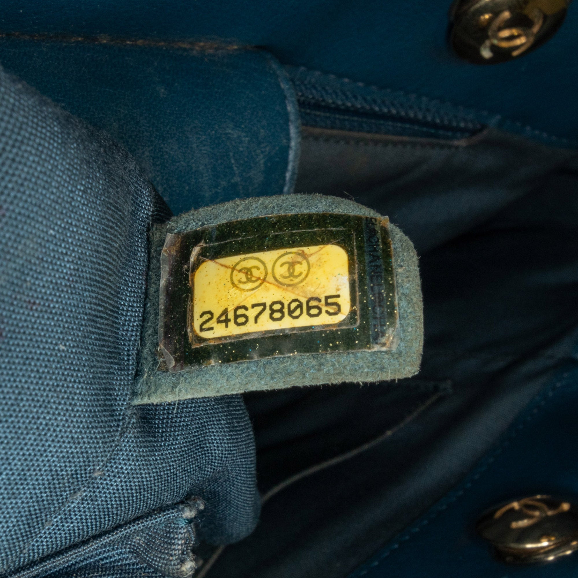 Chanel | Pre-Owned CC Chevron Calfskin Statement Shopping Tote | Blue/Dark BlueBlue/Dark Blue