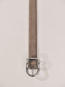 Mija Suede Belt | Lavendar & Silver
