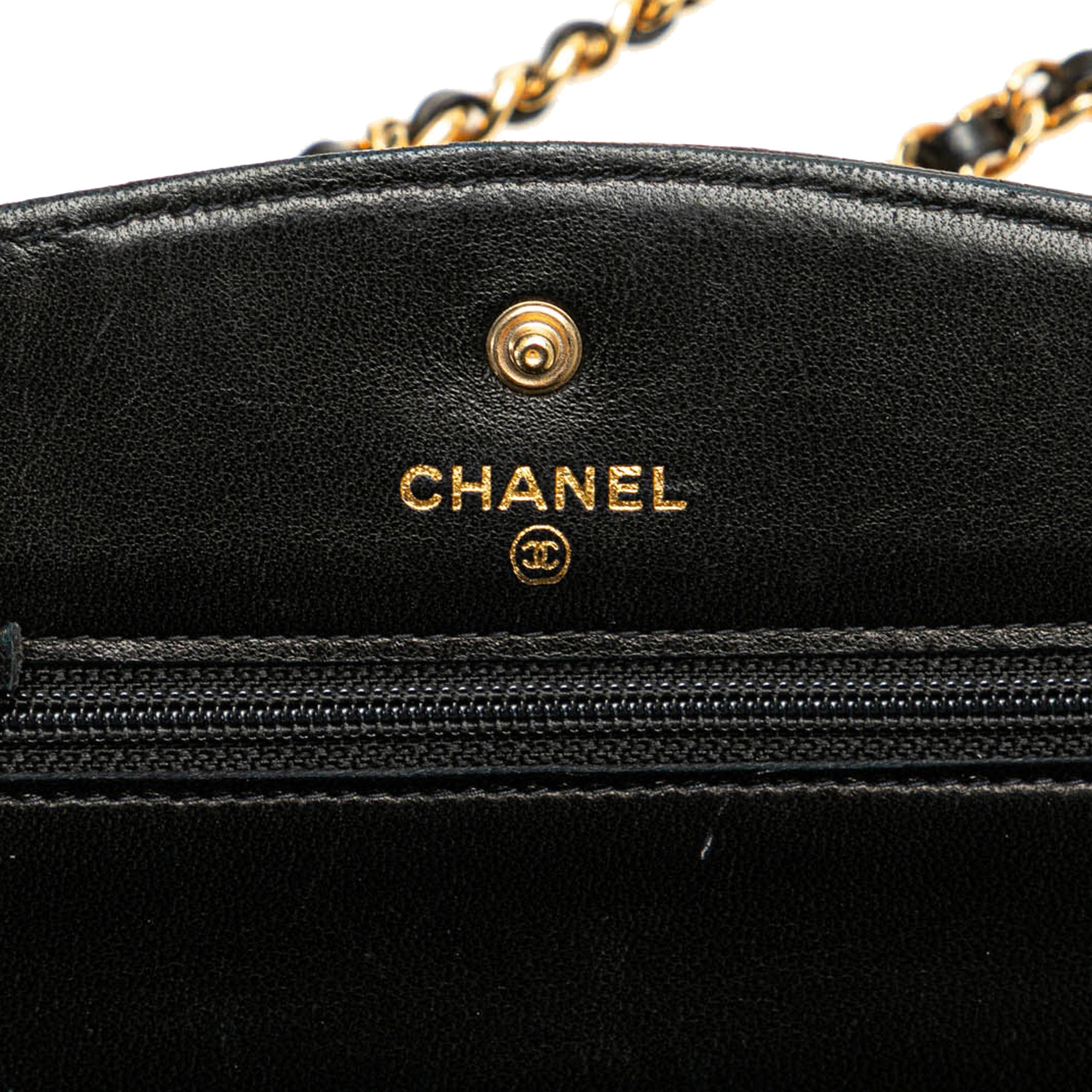 Chanel | Pre-Owned CC Caviar Wallet on Chain | Black
