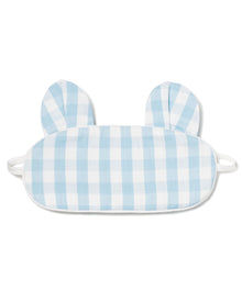 Drift off to dreamland with Petite Plumes Kids Twill Bear-y Sweet Sleep Mask. This light blue gingham mask features playful ear shapes and elastic straps for comfort. Its perfect as a monogrammed gift or for those who enjoy matching their eye masks with sleepwear.