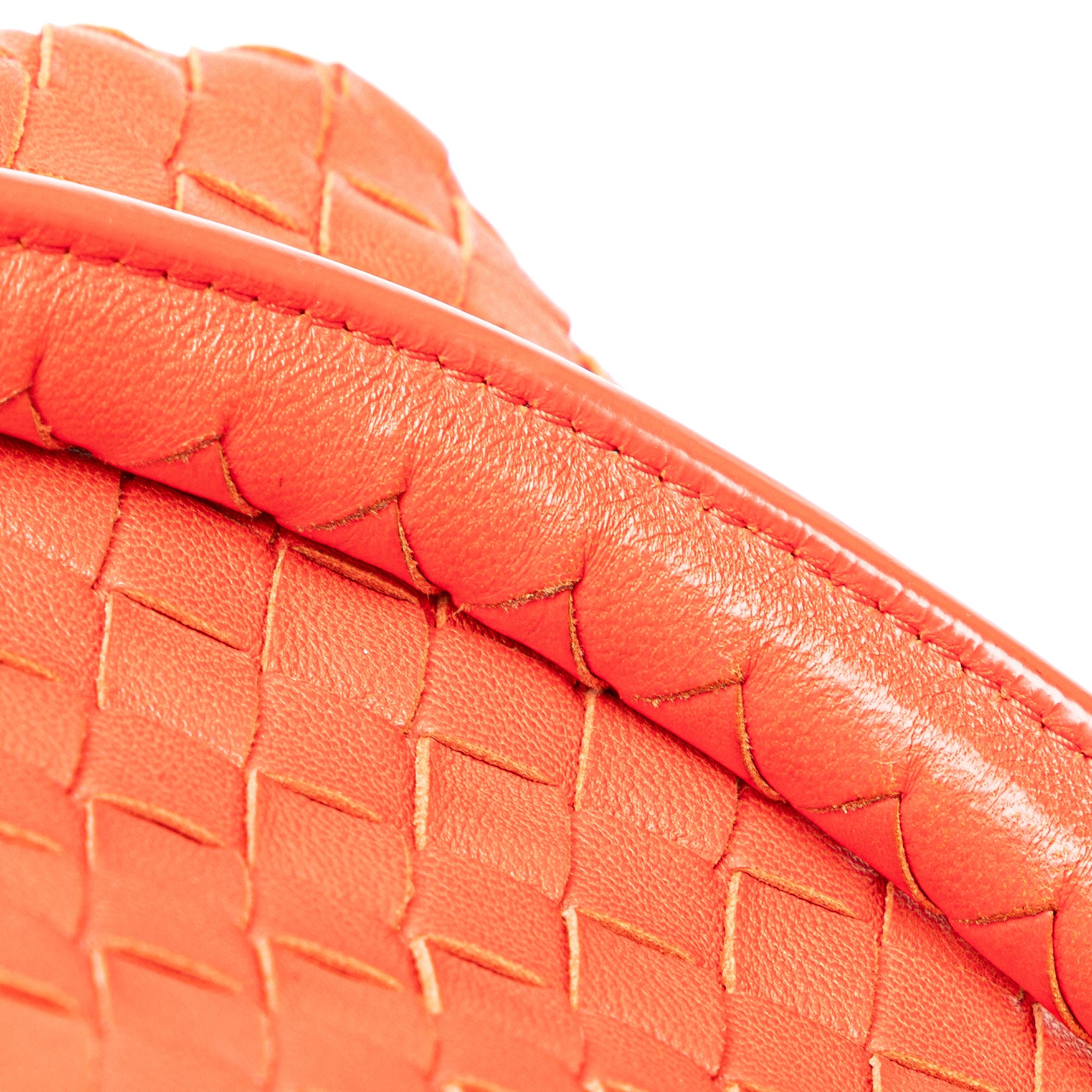 Bottega Veneta | Pre-Owned Nappa Intrecciato Parachute Tote | Red