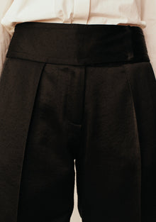 Luki Cacoon Trouser | Black