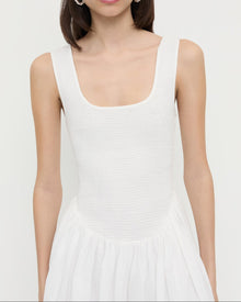 Color: White