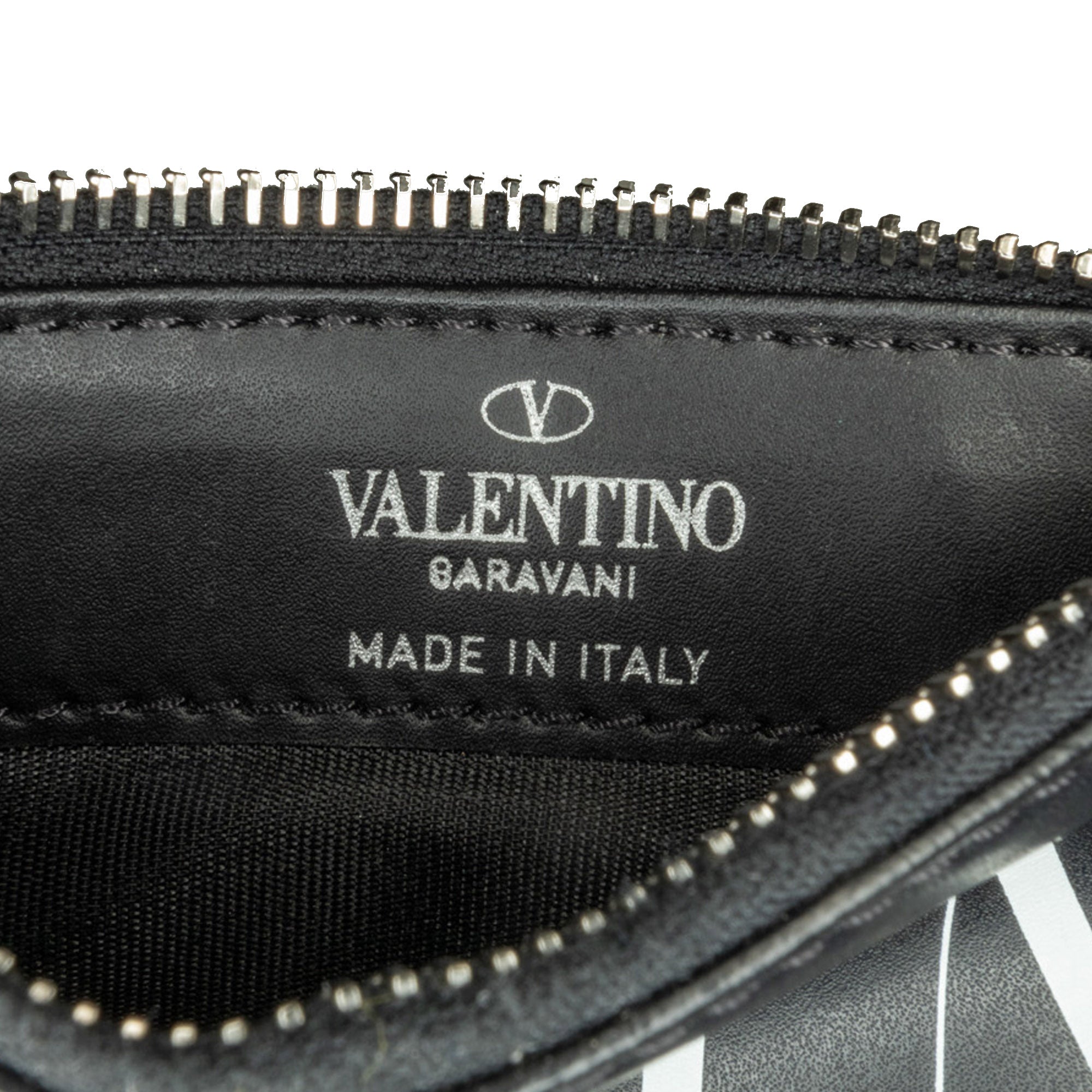 Valentino | Pre-Owned Leather VLTN Zip Card Holder | Black