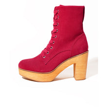 Echo Clog Boot | Deep Red