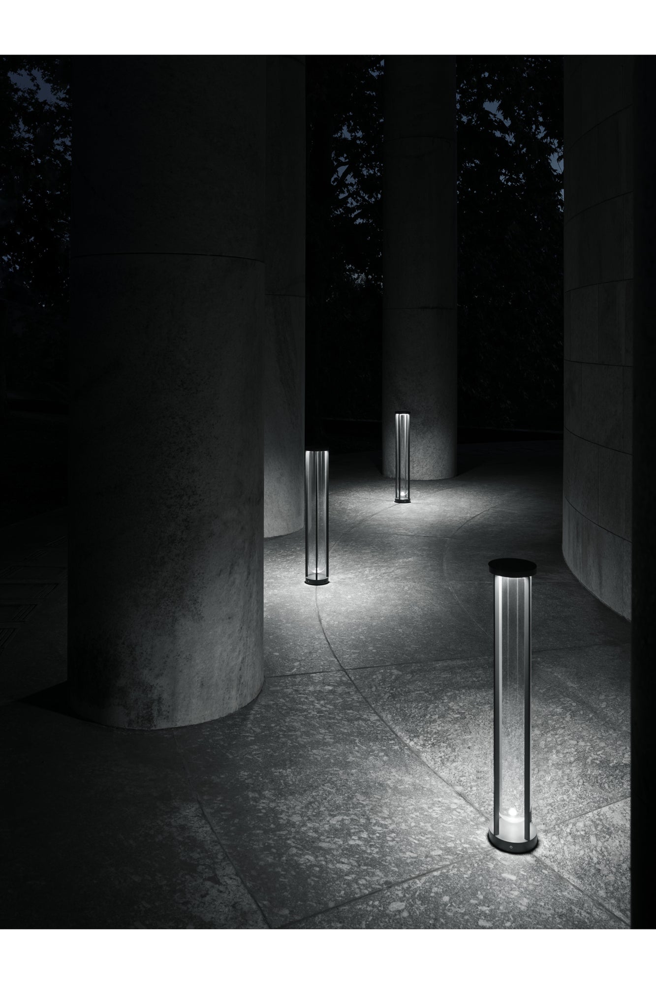 In Vitro Outdoor Bollard 3 H35.4" 3000K 1-10V | Anthracite