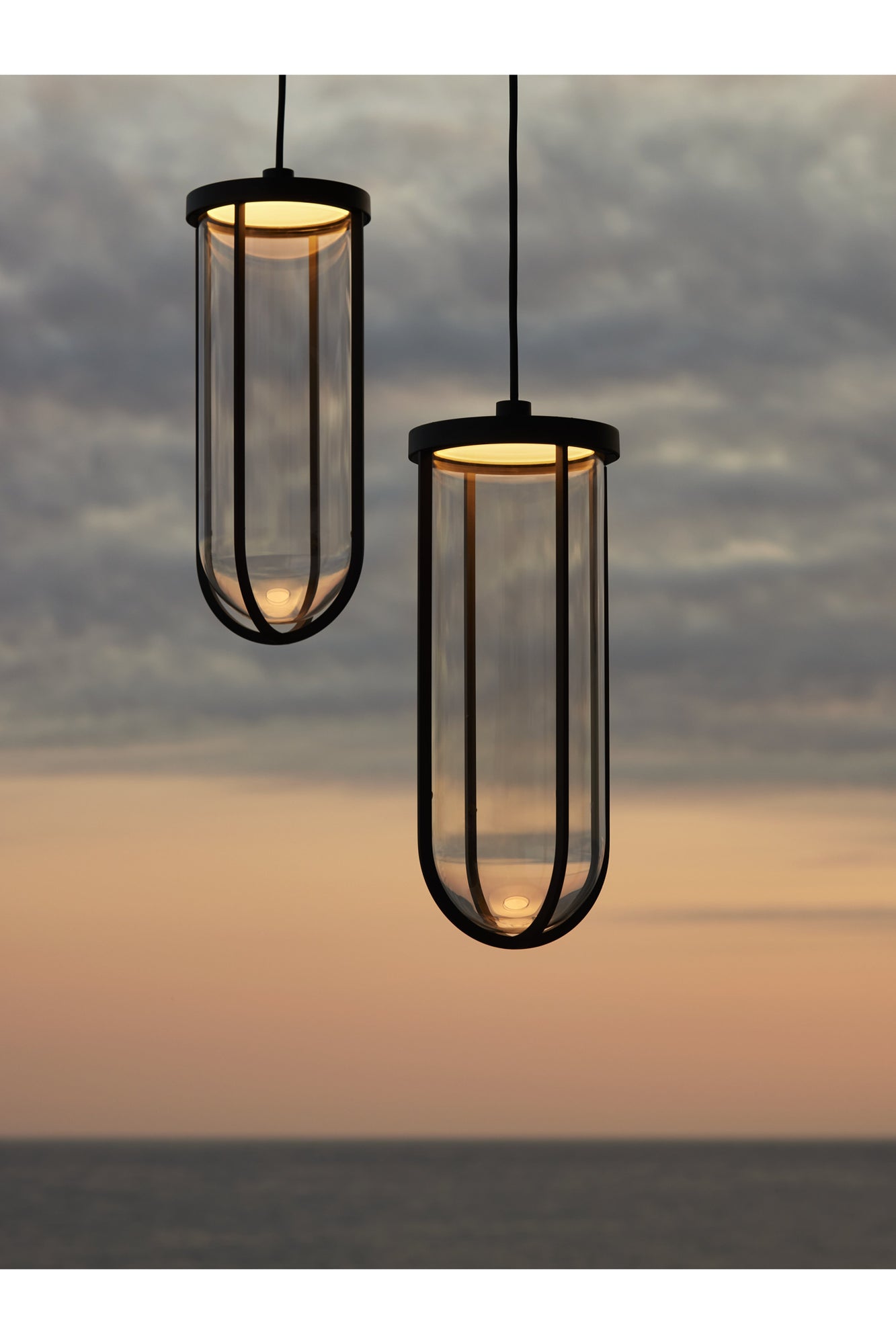 In Vitro Outdoor Suspension 2700K | Terracotta