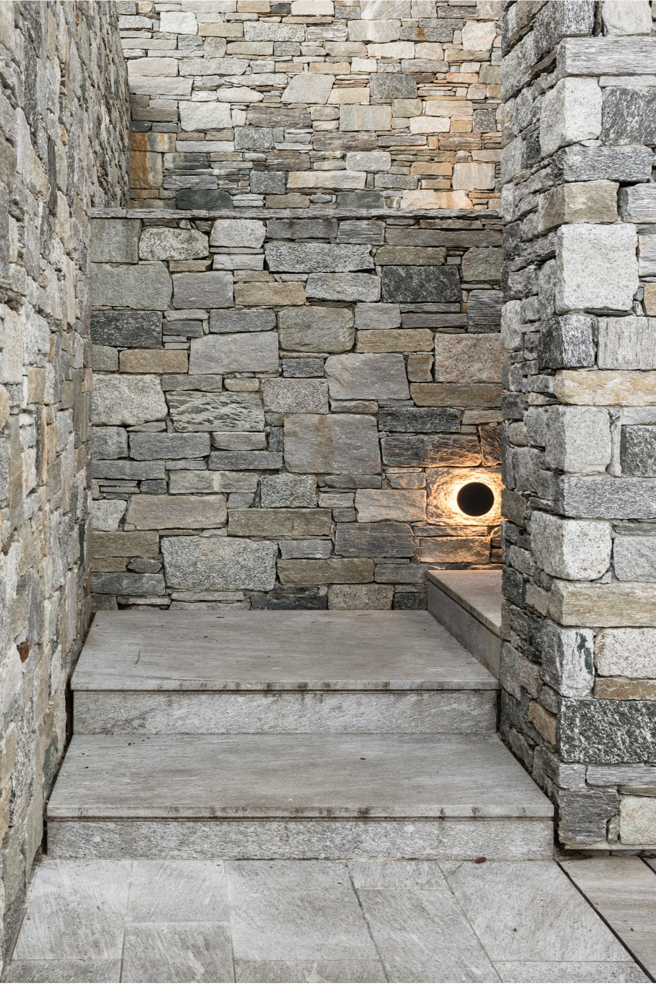 Camouflage 240 Outdoor Wall 2700K | Anthracite