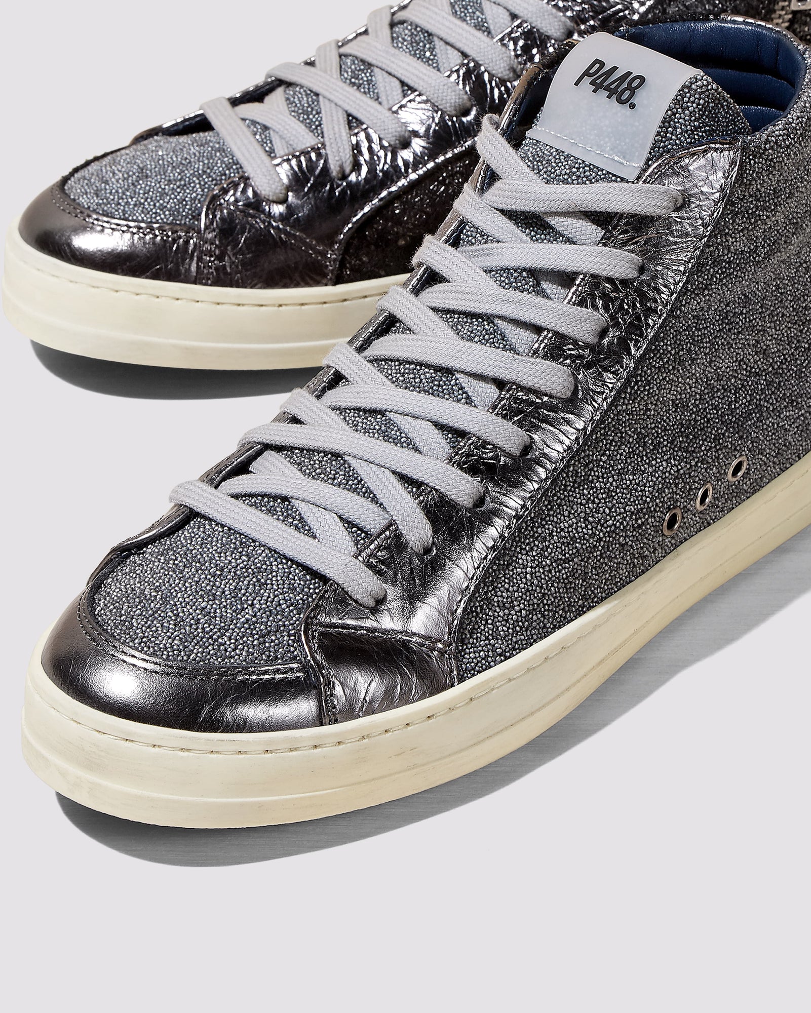 Women | Skate Shar Sneaker | Silver