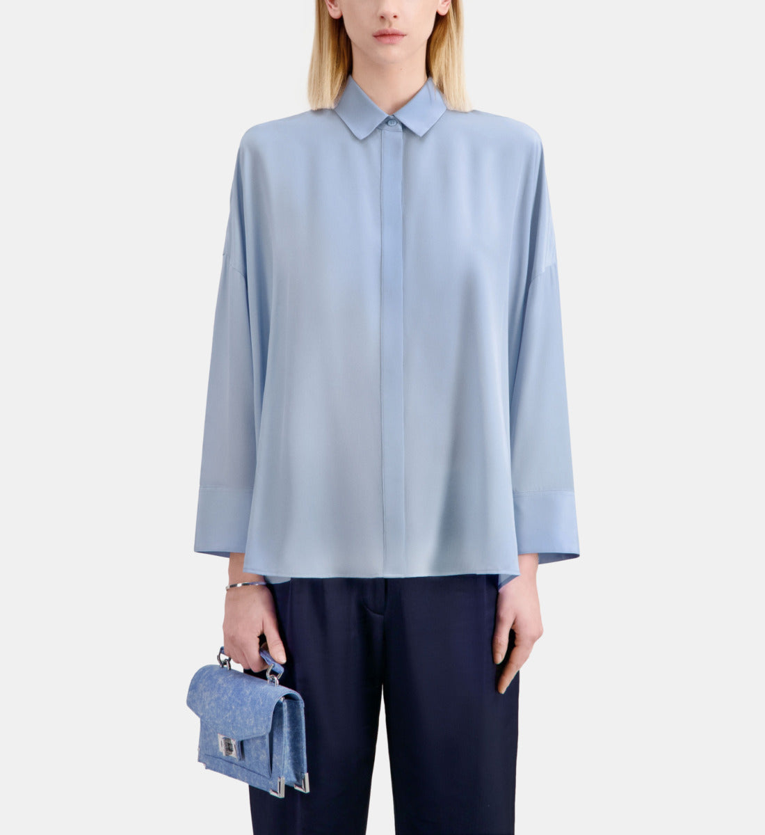 Loose Blue Shirt In Washed Silk | Women | Lavender