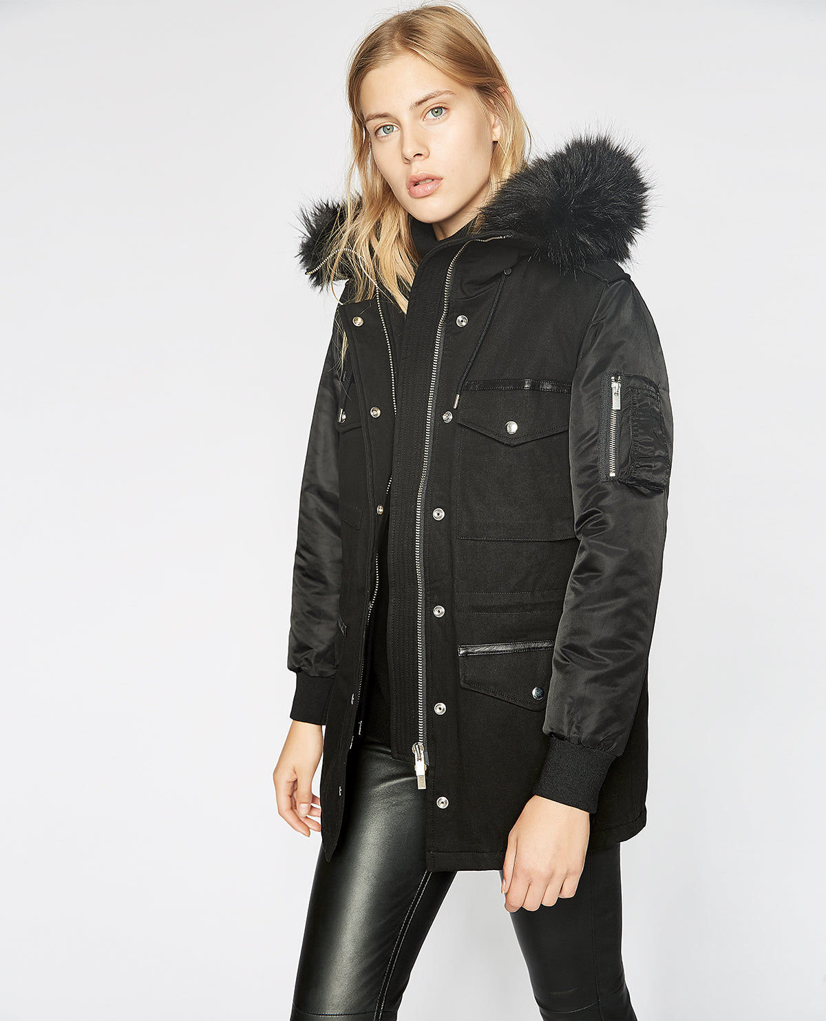 Twin-Fabric Parka | Women | Black