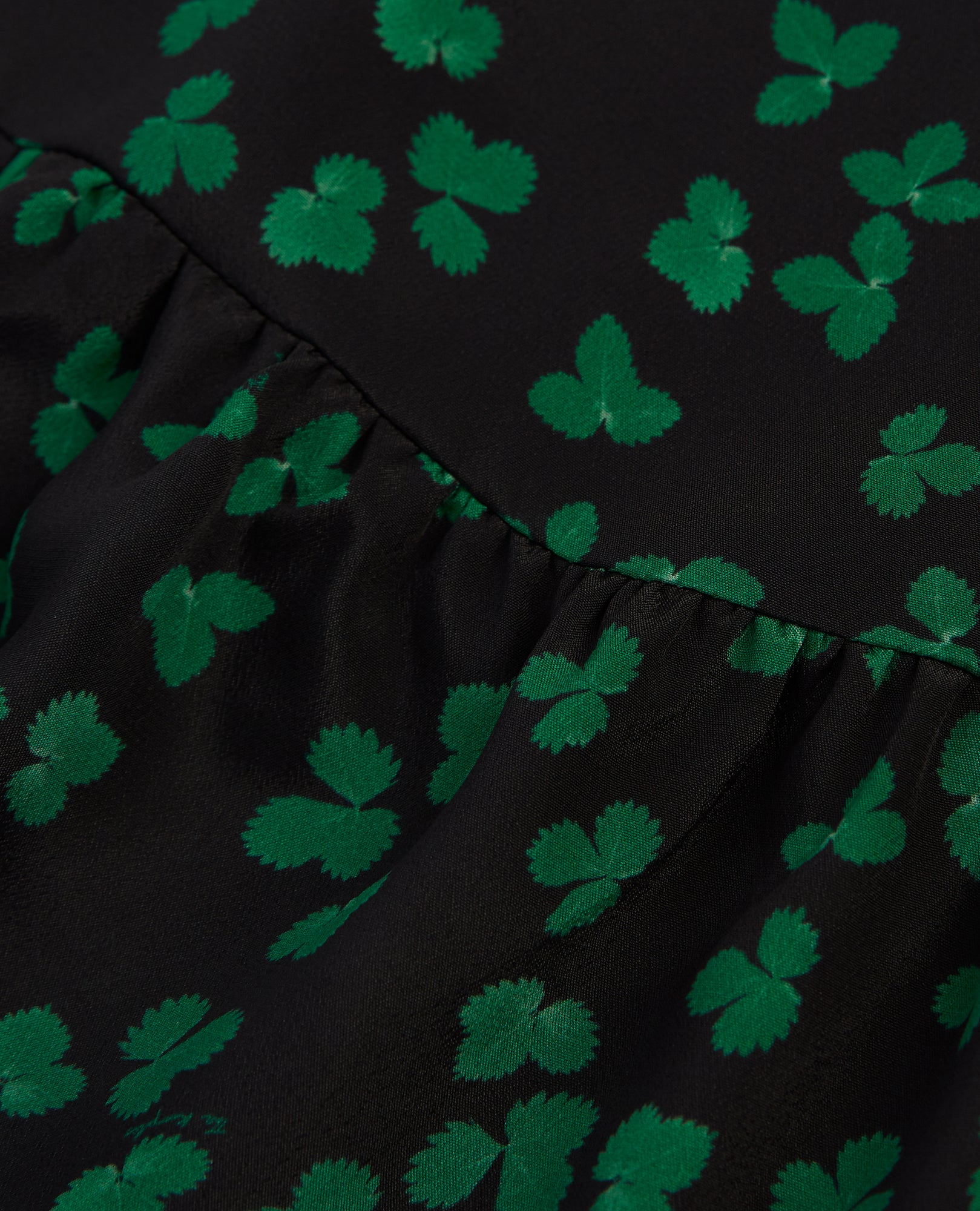 Short Dress Pattern & High Neck | Women | Black x Green