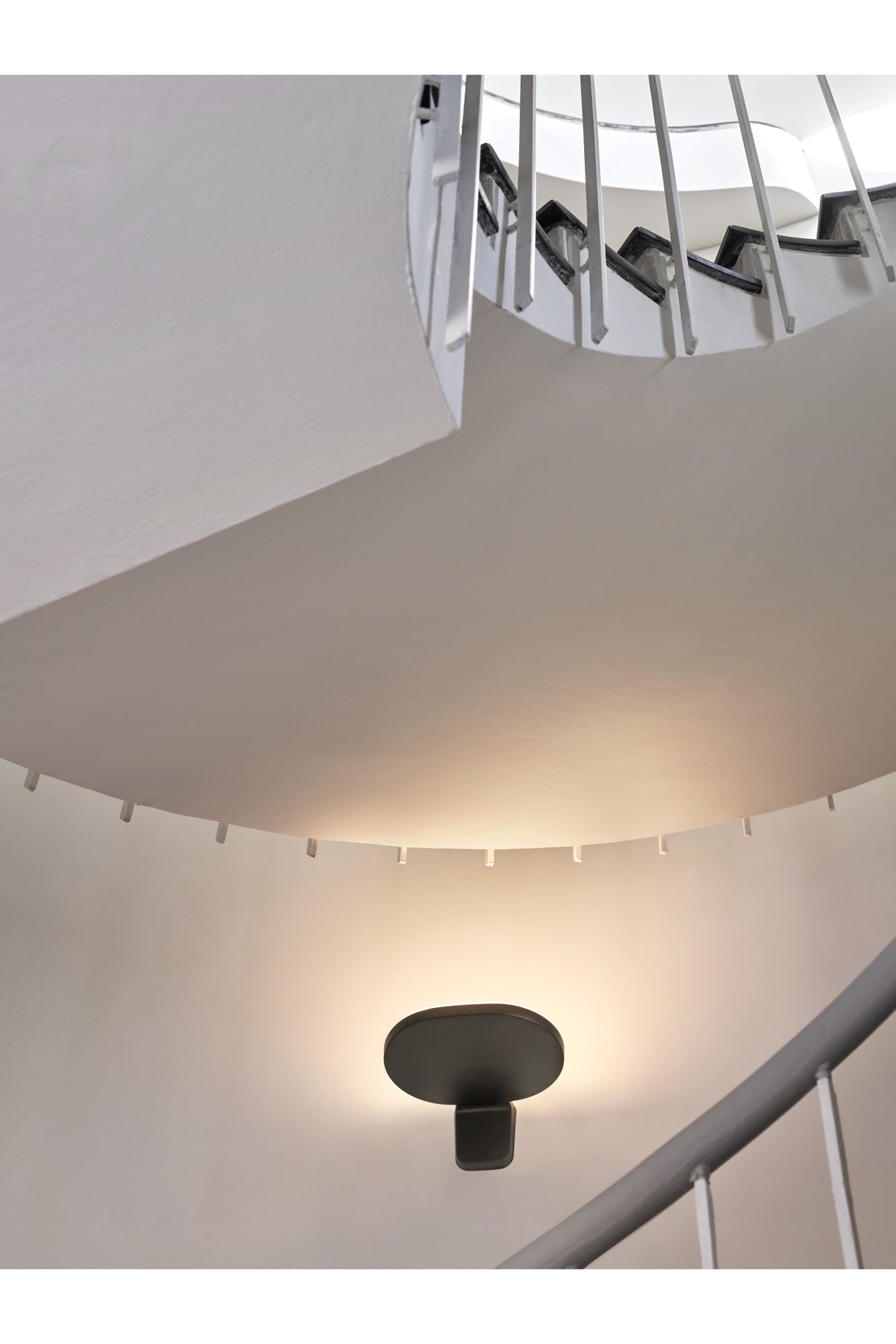 Oplight Wall 2 | Satin Black