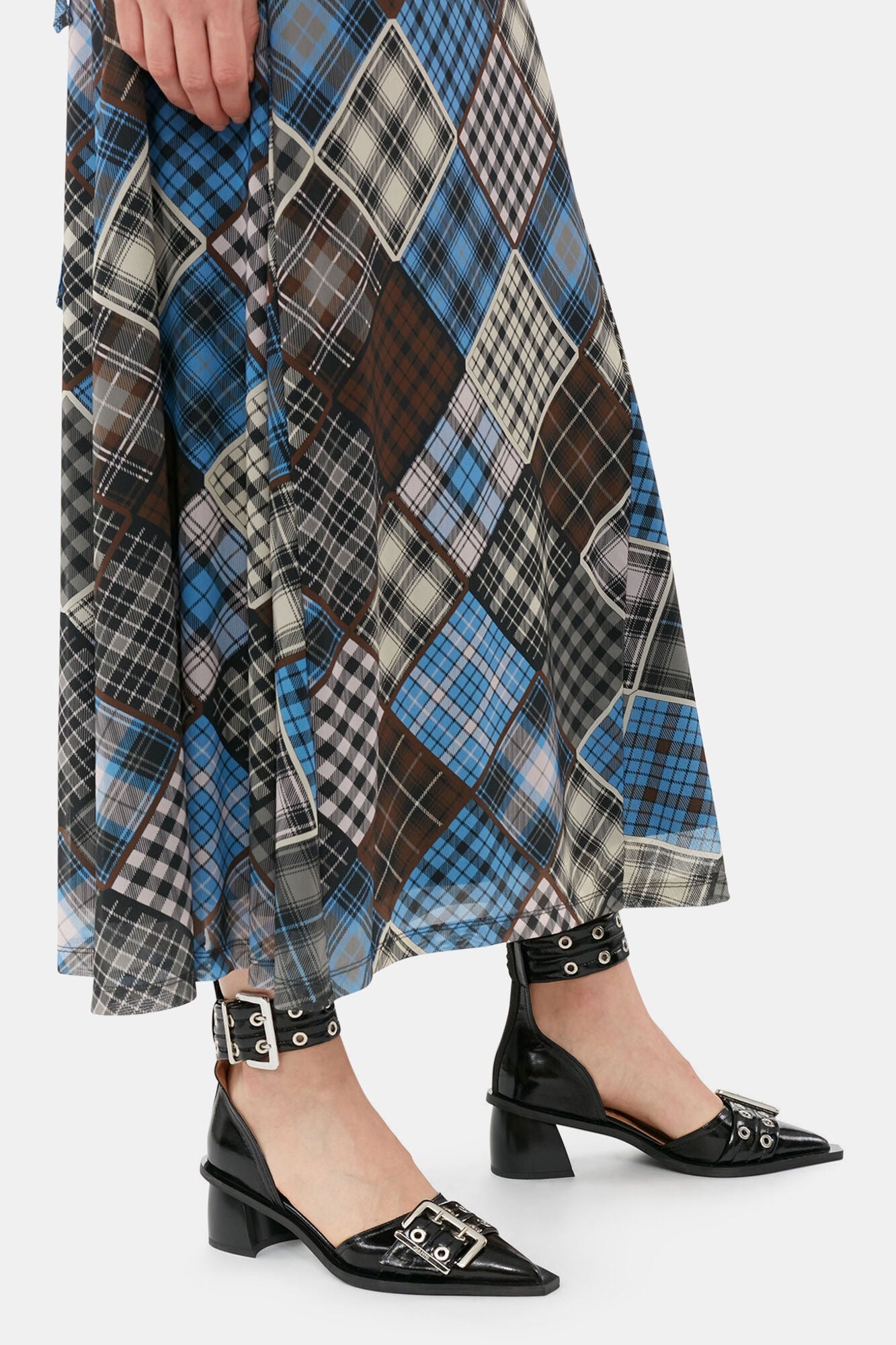 Feminine Buckle Open Cut Pumps | Black (V1)