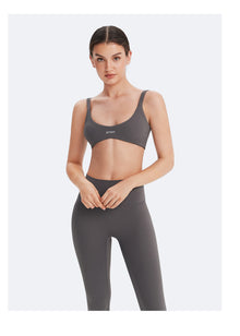 Form-Fitting Sports Bra | Gray
