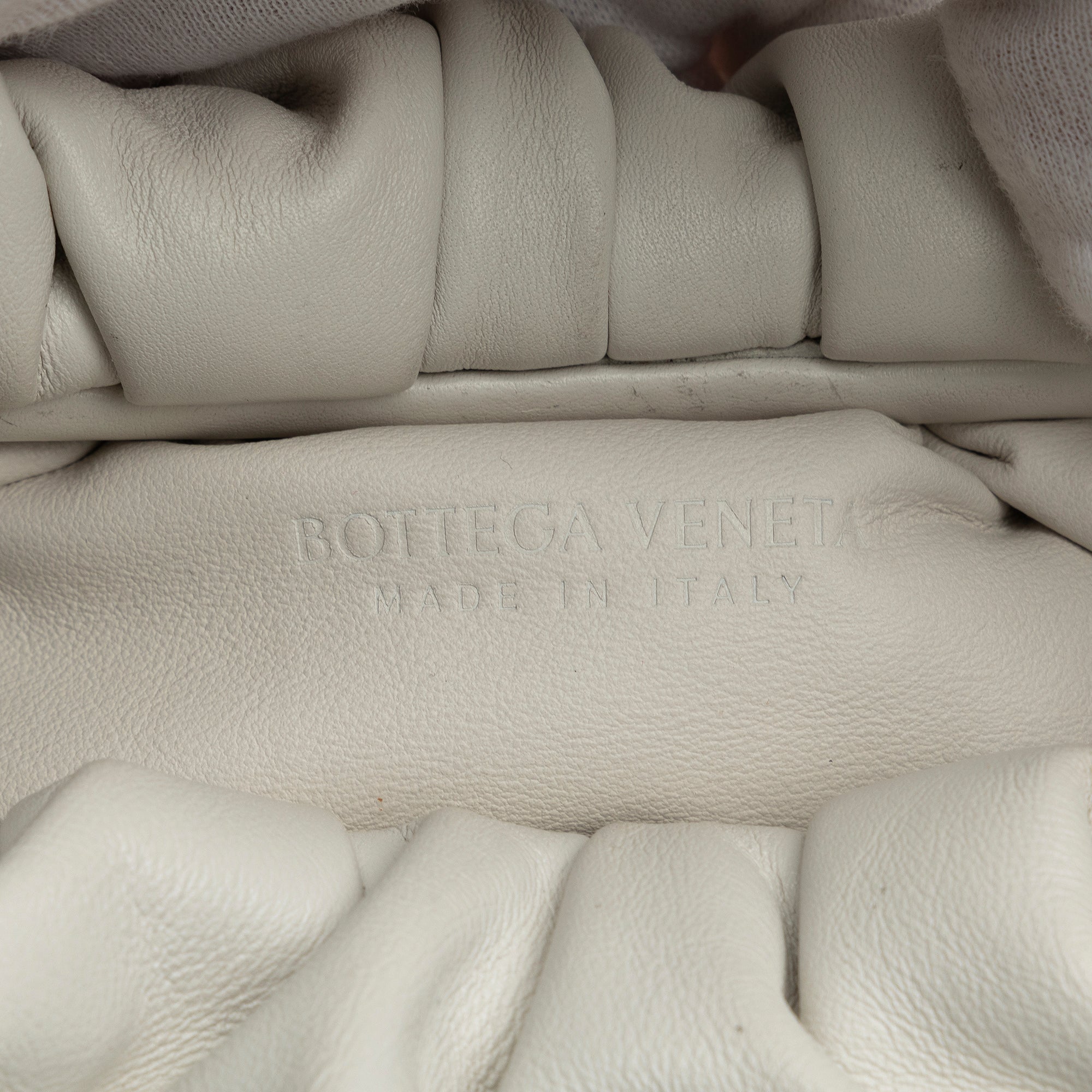 Bottega Veneta | Pre-Owned Lambskin The Shoulder Pouch - II | White