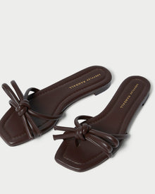 Color: Chocolate