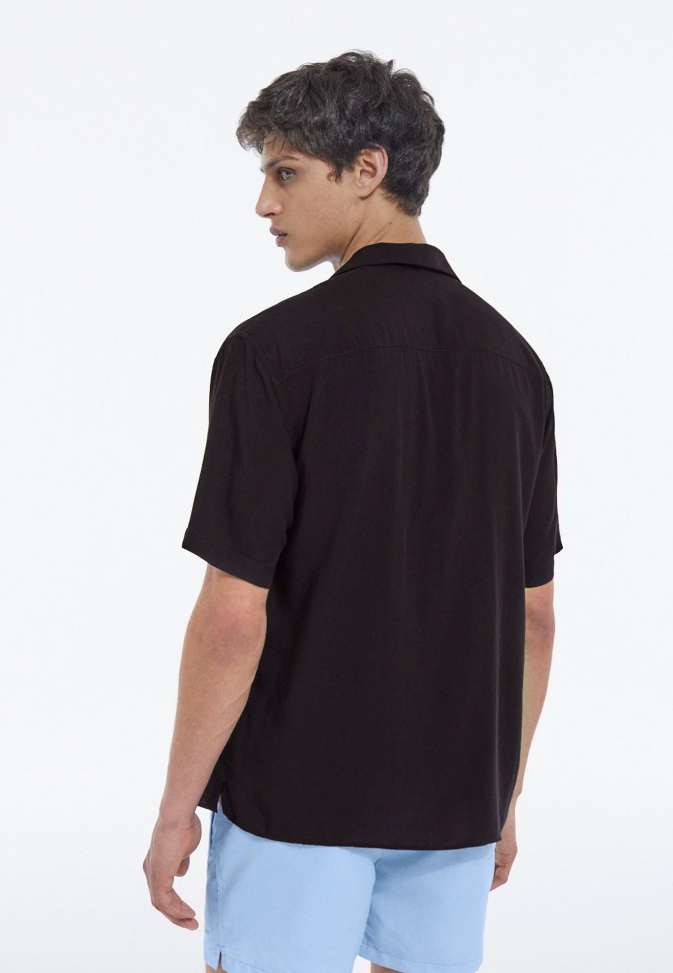 Loose-Fitting Buttoned Shirt | Men | Black