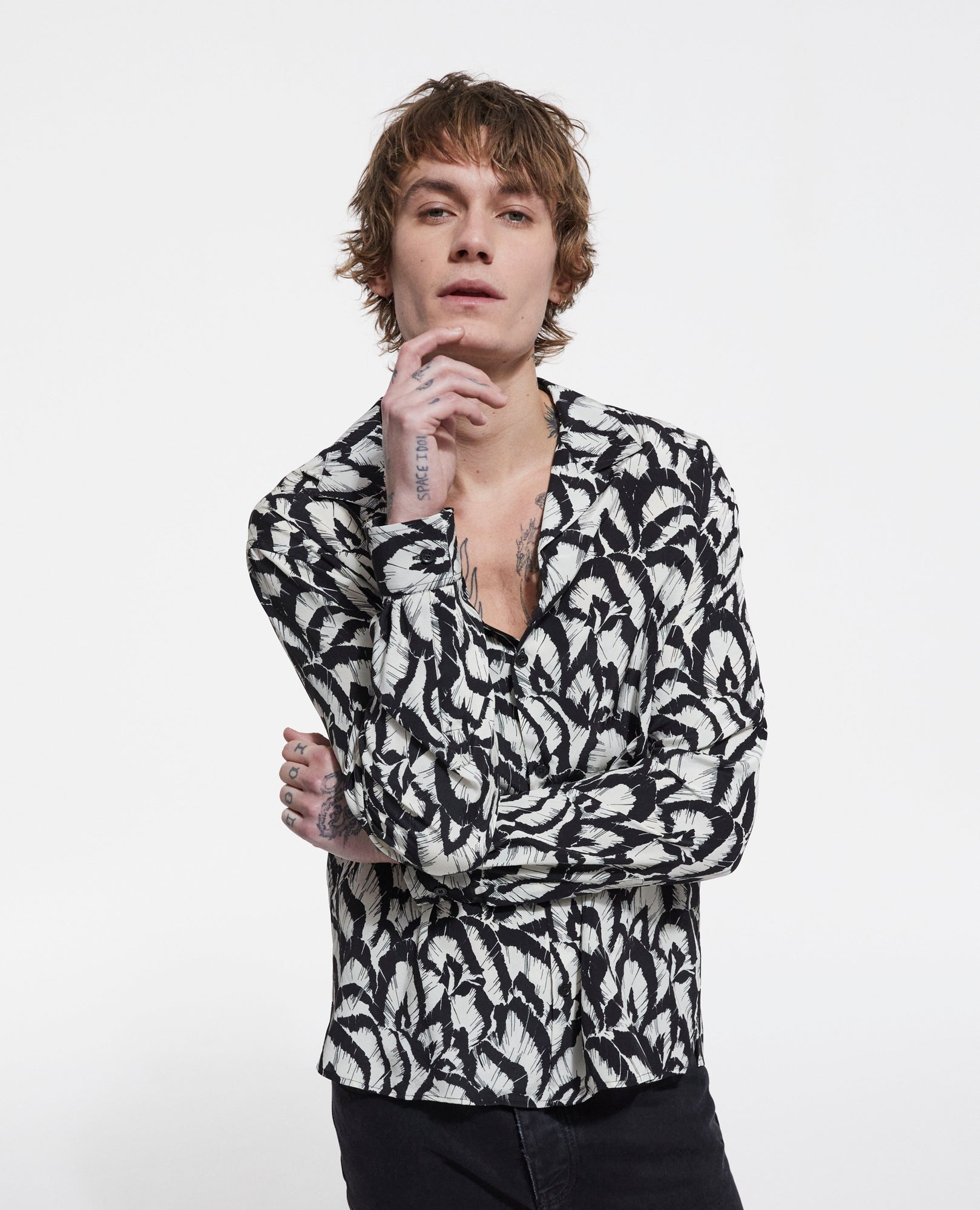 Printed Silk Shirt With Hawaiian Collar | Men | Off White x Black