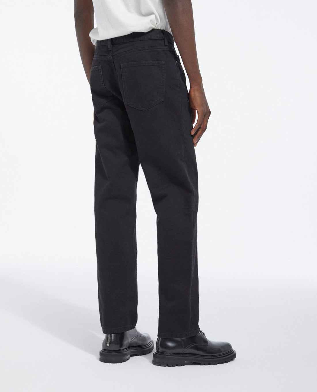 Straight-Cut Faded Retro Jeans | Men | Black Denim