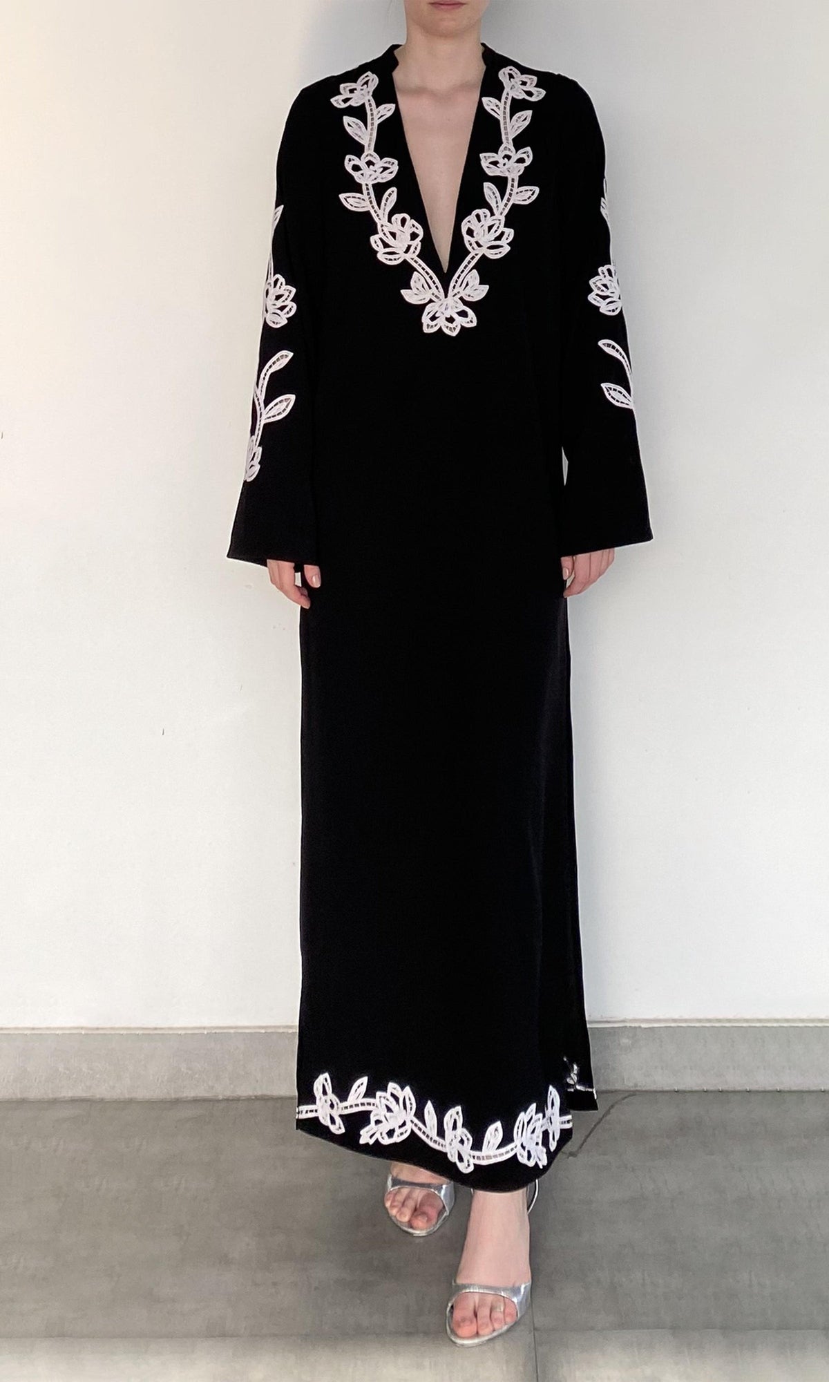 Womens | Daha Polyester Crepe Long Kaftan | Black White