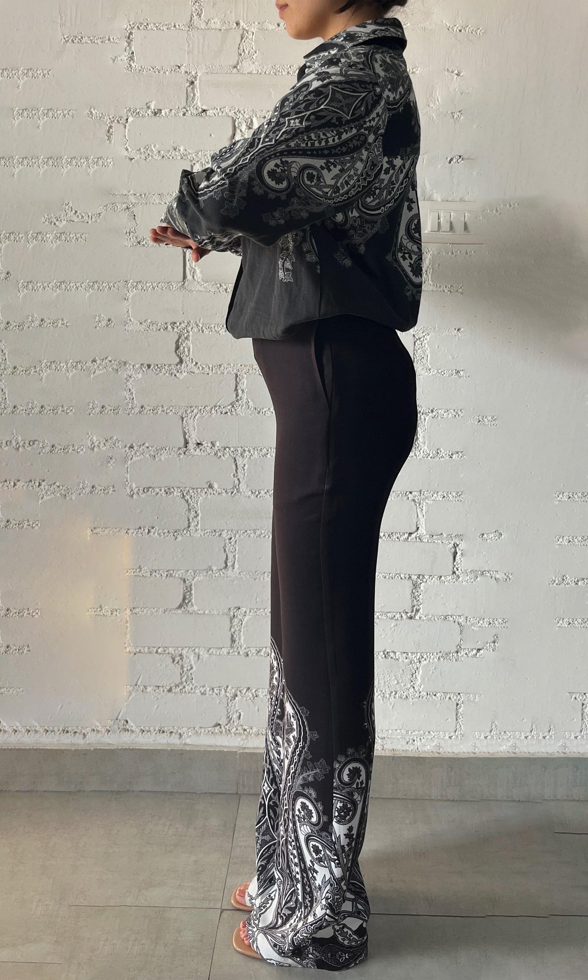 Womens | Viri Heavy Crepe Fitted & Flared Pants | Black White