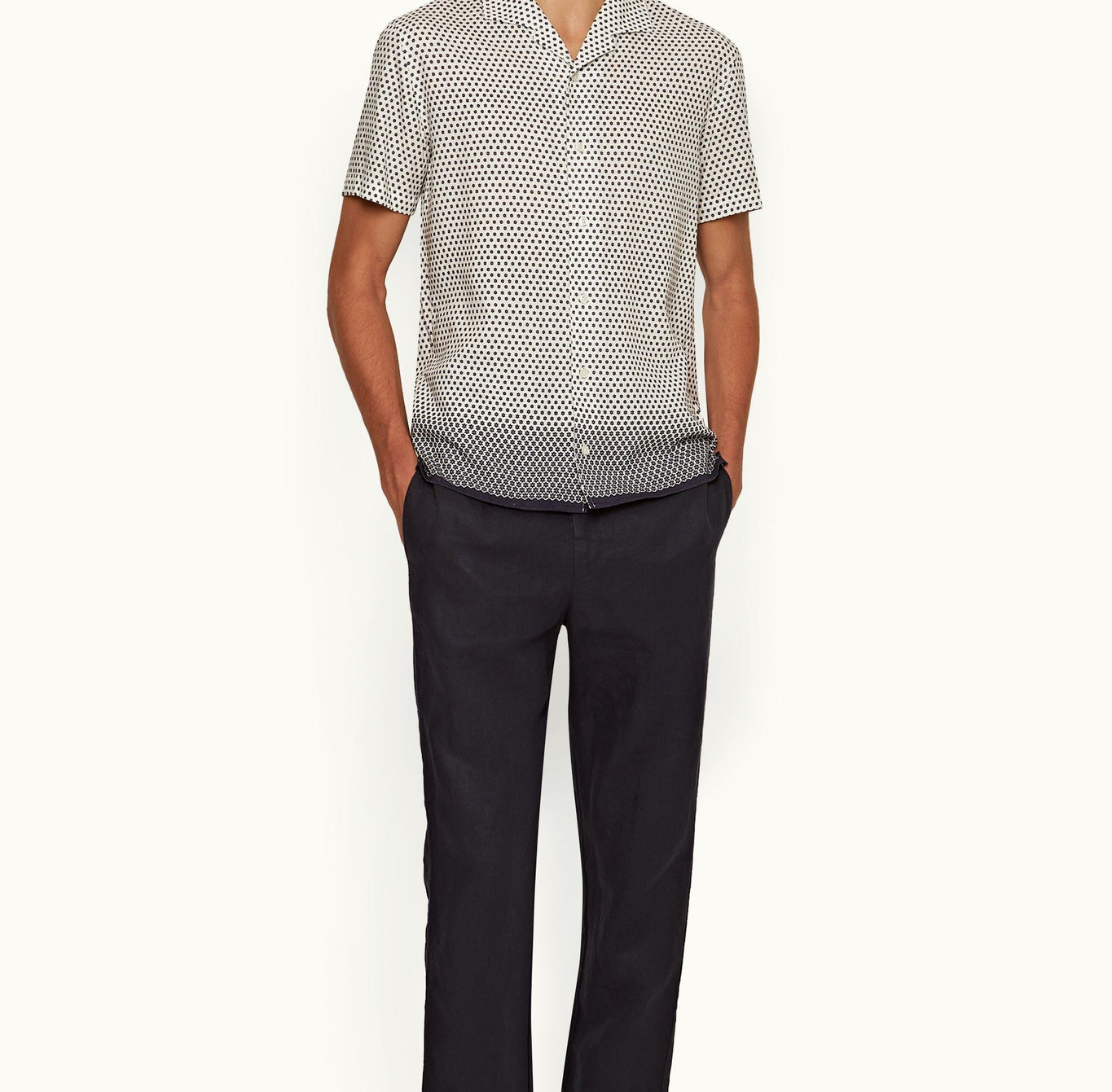 Hibbert Floret Capri Collar Shirt | White/Night Iris