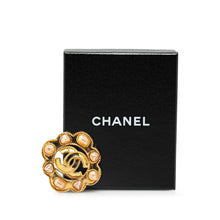 Chanel | Pre-Owned Gold Plated Faux Pearl CC Brooch | Gold
