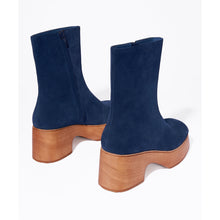 Isla Chunky Platform Clog Boot | Navy