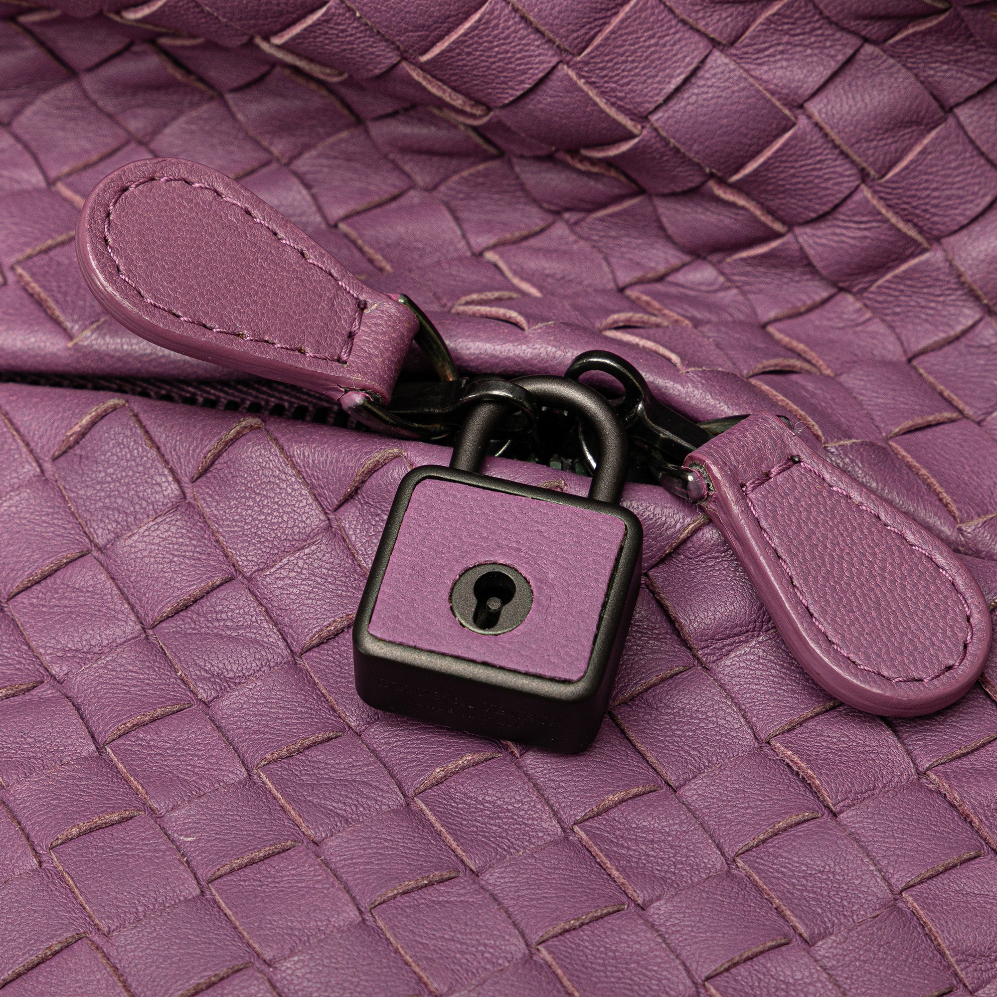 Bottega Veneta | Pre-Owned Nappa Intrecciato Cube Crossbody | Purple