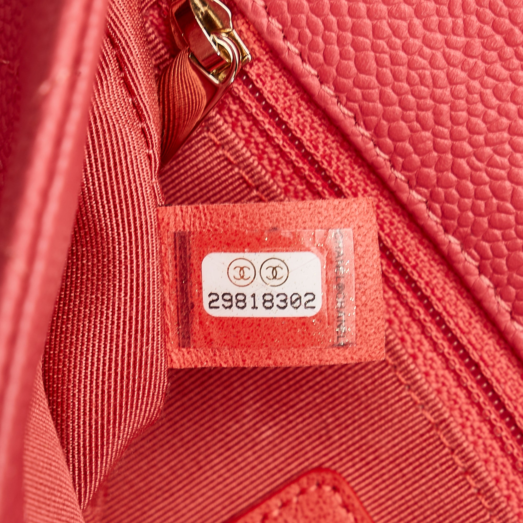 Chanel | Pre-Owned Caviar City Walk | Pink