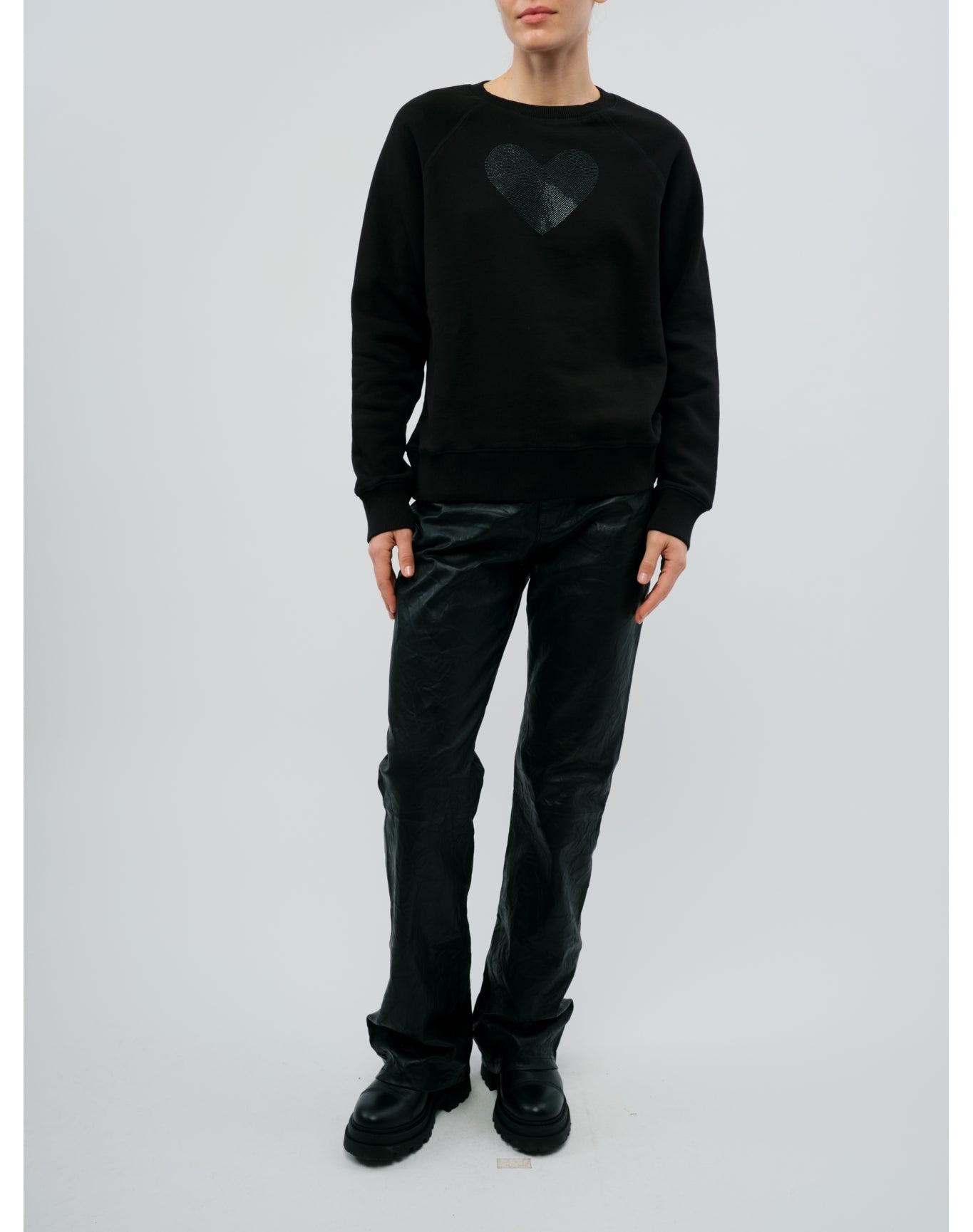 Upper Mo Heart Strass Sweatshirt | Black