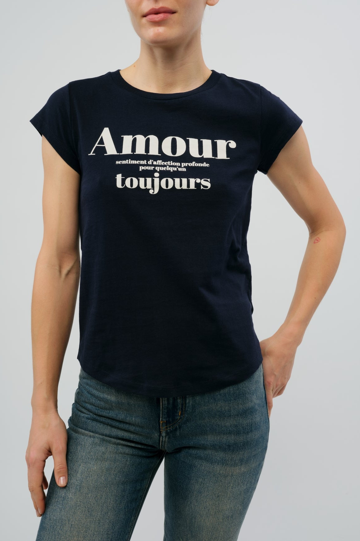 Skinny HC Amour Pour TJS T-Shirt | Navy Blue