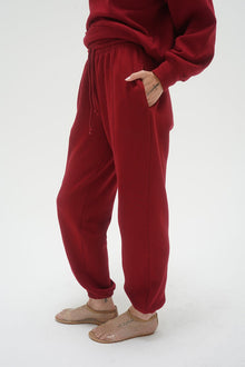 Women | Jace Seamed Fleece Jogger | Oxblood